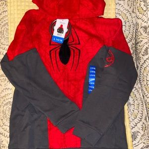 Kids Hoodies Spiderman Batman Mandelorian sz 10/12 & 14/16 have several